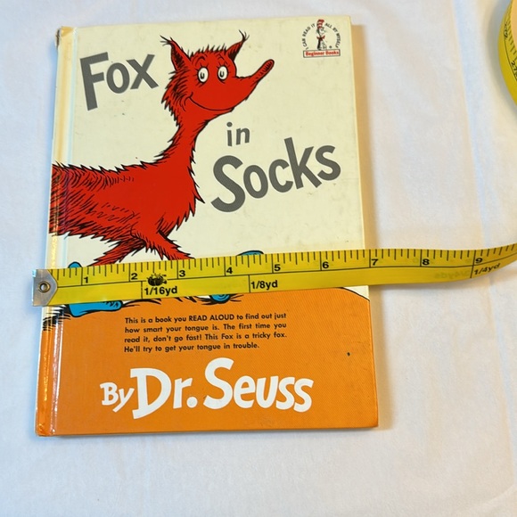 🎉2/15.00🎉 Fox in Socks , Dr Seuss , rare find, cover top shown, pages clean - Picture 14 of 14
